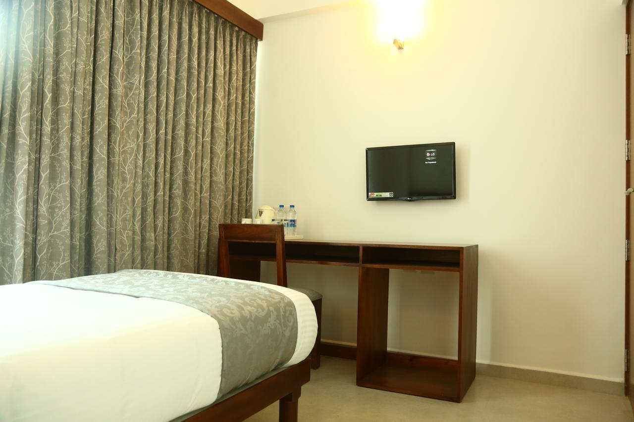 Niko Hotels Kochi Екстер'єр фото