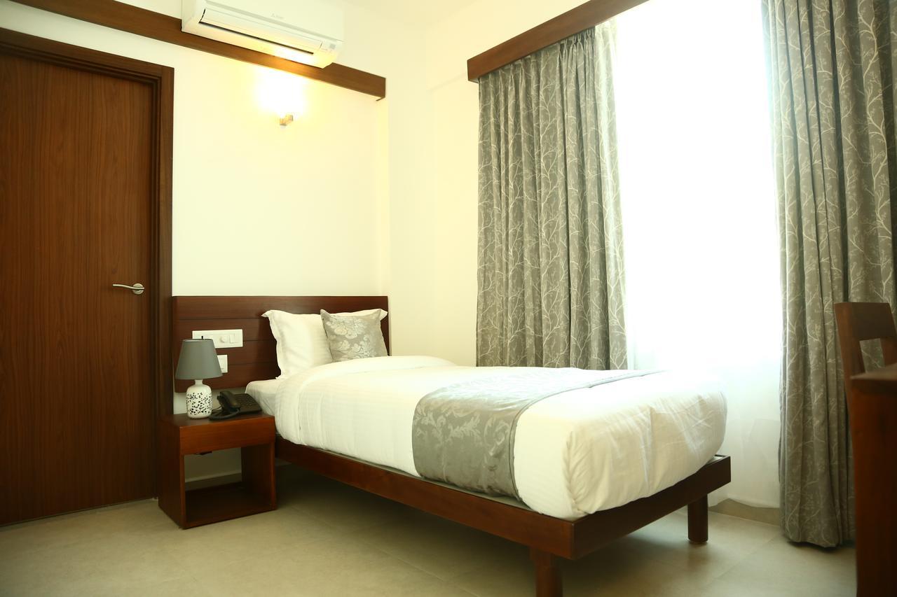 Niko Hotels Kochi Екстер'єр фото