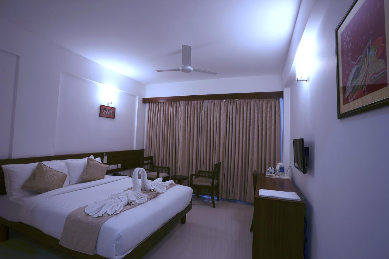 Niko Hotels Kochi Екстер'єр фото
